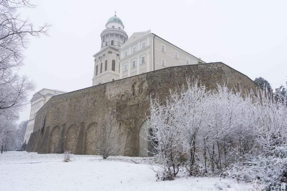 Az apátság karácsonyi miserendje