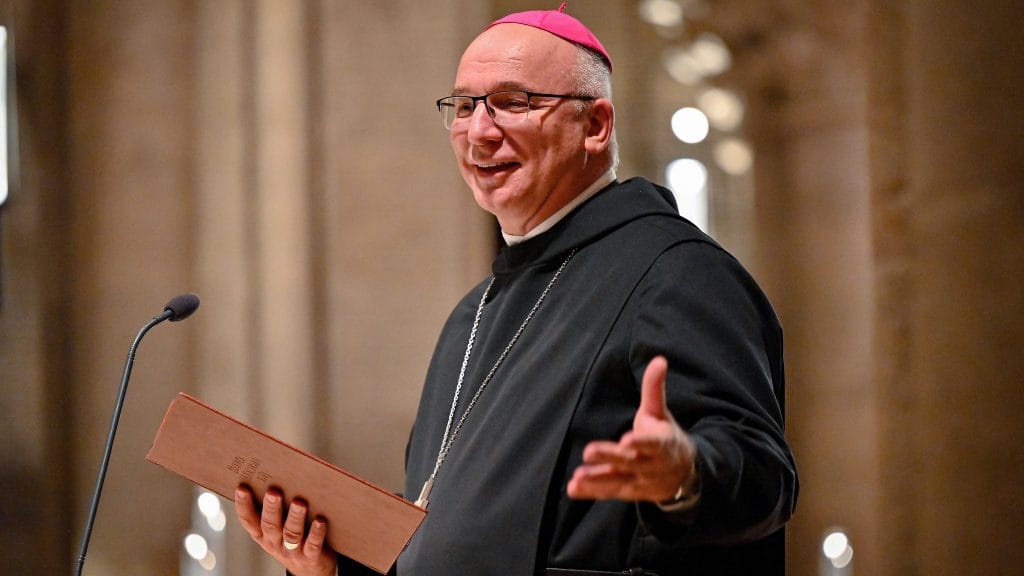 Cirill főapát újévi béke gondolatai